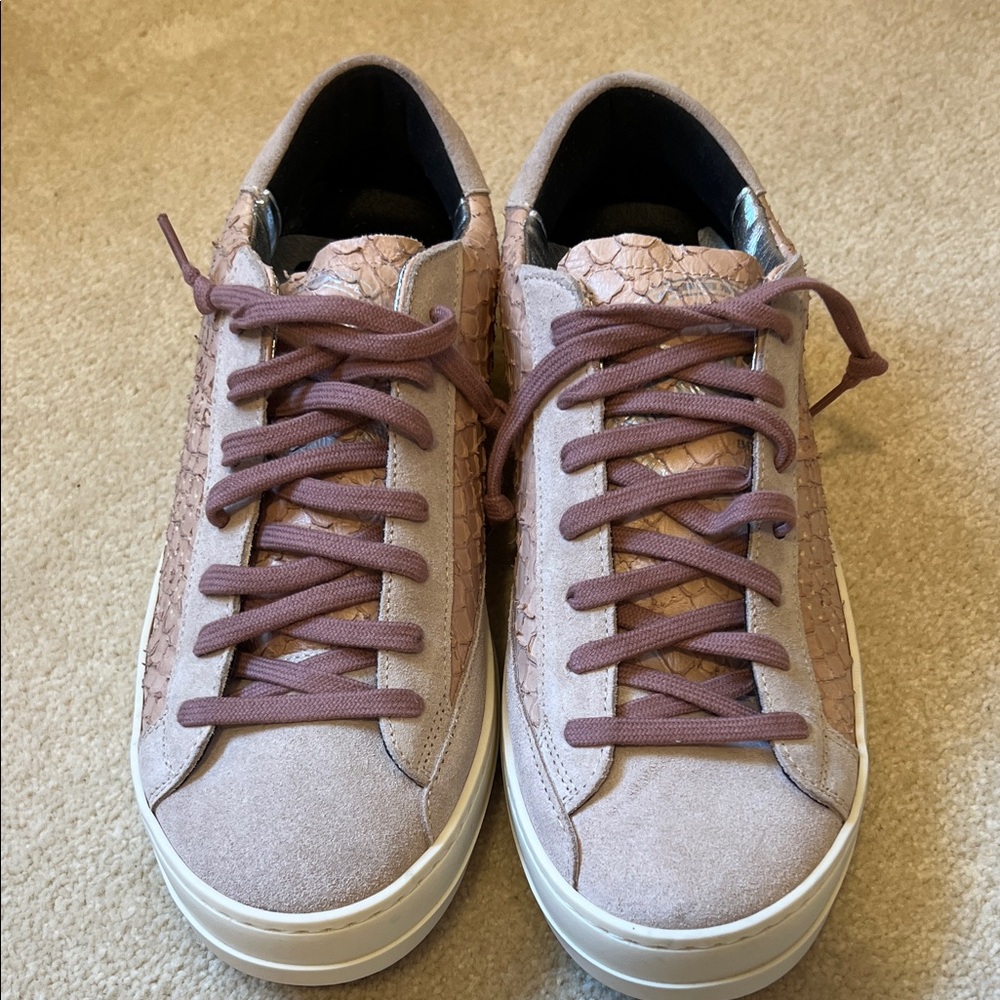 P448 Pink Python Snske embossed Leather SneajerLace-Up Sneakers in Pink